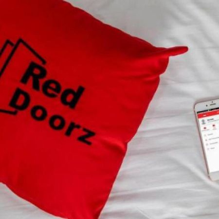 Reddoorz Near Plaza Atrium Senen Ξενοδοχείο Τζακάρτα Εξωτερικό φωτογραφία